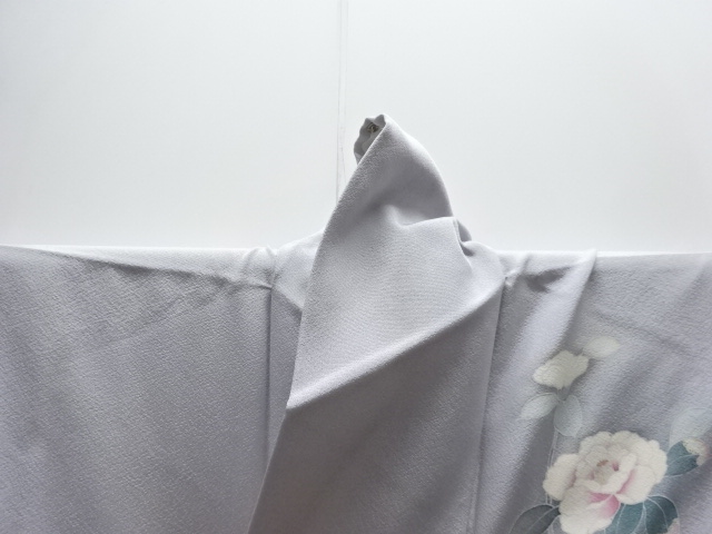  手描き友禅　椿模様刺繍訪問着